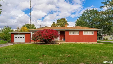1522 Broadway St, Lincoln, IL 62656