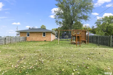 318 E Southwind Rd, Springfield, IL 62703 photo 28