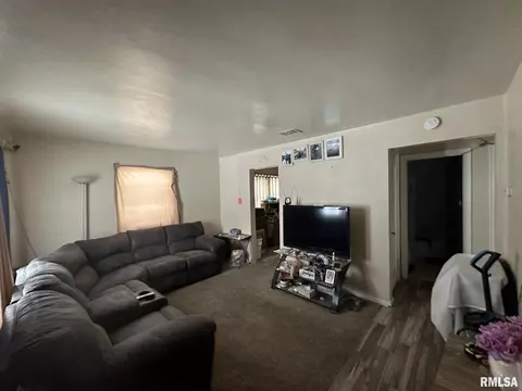 2259 E Adams St, Springfield, IL 62703 photo 5
