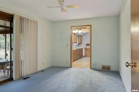 2221 W Road Dr, Springfield, IL 62711 photo 18