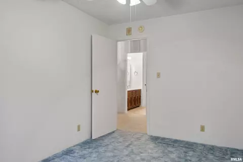 2221 W Road Dr, Springfield, IL 62711 photo 33