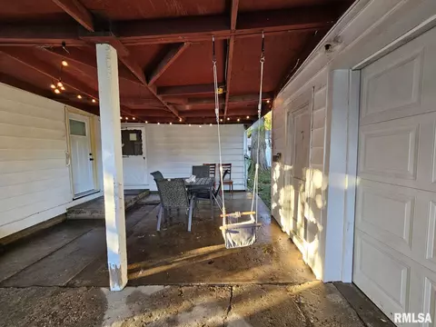 24 Beverly St, Springfield, IL 62702 photo 4