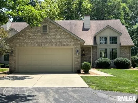 2302 Northshire Rd, Taylorville, IL 62568