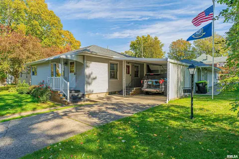 115 N Spring St, Mount Pulaski, IL 62548