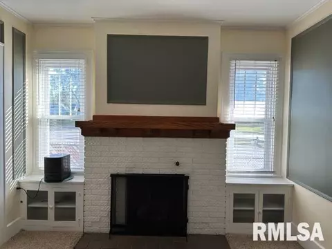 1624 S 2nd St, Springfield, IL 62704 photo 6