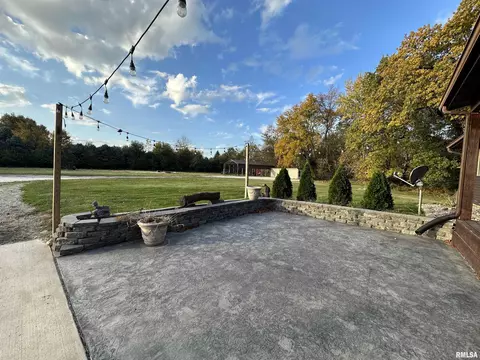 286 170th St, Avon, IL 61415 photo 3