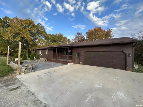 286 170th St, Avon, IL 61415 photo 2
