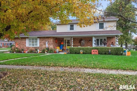 1 Golf Rd, Springfield, IL 62704