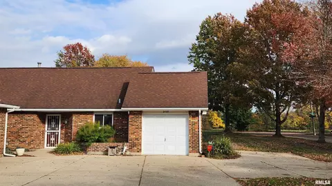 2739 Dartmouth Dr, Springfield, IL 62712