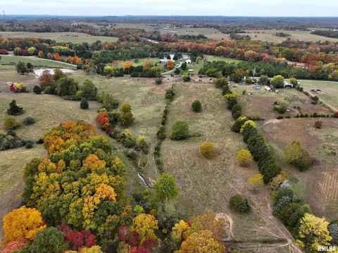 002 Friendship Loop Loop, Goreville, IL 62939