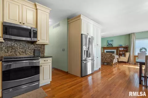 536 Augusta Dr, Chatham, IL 62629 photo 19