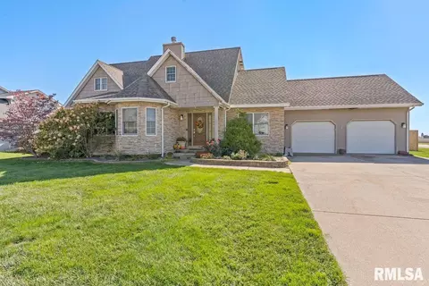 536 Augusta Dr, Chatham, IL 62629 photo 2
