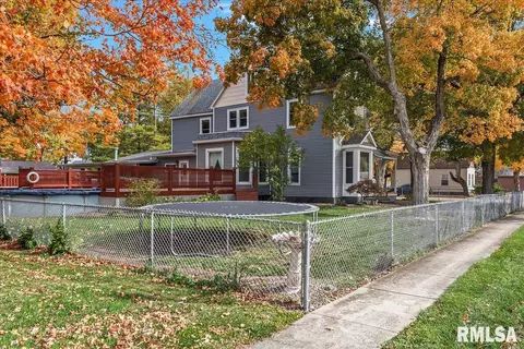 401 W Main St, Mechanicsburg, IL 62545