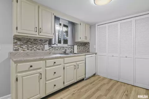 20 Mesa Rd, Springfield, IL 62702 photo 7