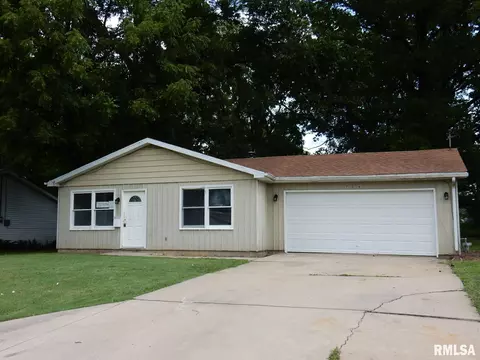 726 S Fayette St, Jacksonville, IL 62650