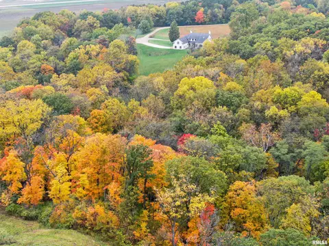 693 E County Road 1375 E County Rd, Lacon, IL 61540 photo 5