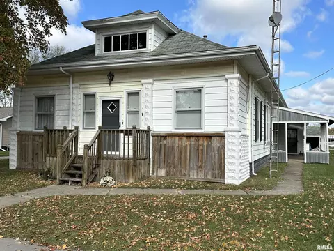 200 E Main St, Woodson, IL 62695