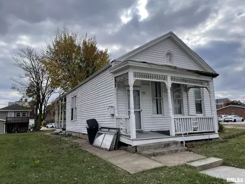 1228 Hampshire St, Quincy, IL 62301