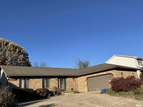 2709 Meadow Pointe Dr, Springfield, IL 62702 photo 3