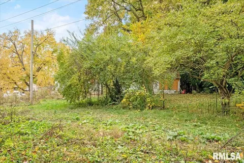 Exterior - 2981 Niccolls Rd, Springfield, IL 62702 photo 2 of 3