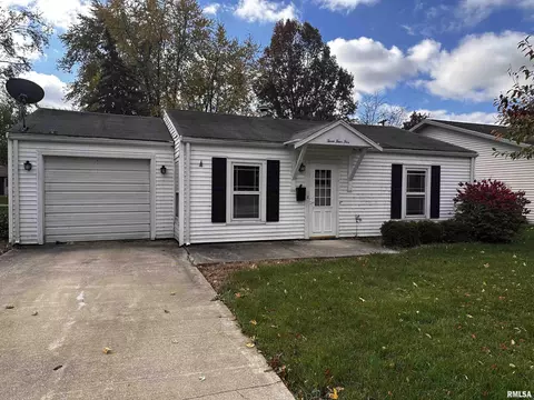345 E Michigan Ave, Jacksonville, IL 62650