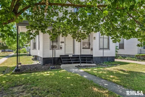 Exterior - 400 W Allen St, Springfield, IL 62704 photo 4 of 9