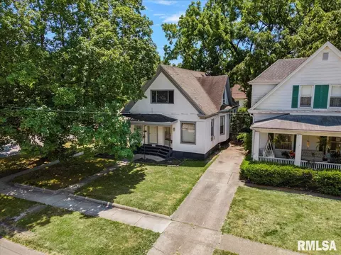 Exterior - 400 W Allen St, Springfield, IL 62704 photo 2 of 9