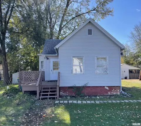 1056 E Knox St, Galesburg, IL 61401