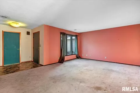 70 Brookside Pl, Springfield, IL 62704 photo 3