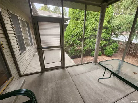 2001 Monteford Cul-de-sac, Springfield, IL 62704 photo 15