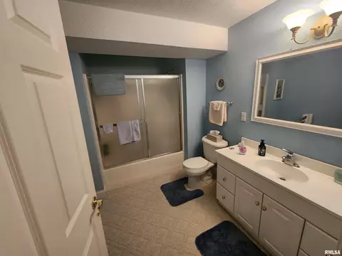 2001 Monteford Cul-de-sac, Springfield, IL 62704 photo 14