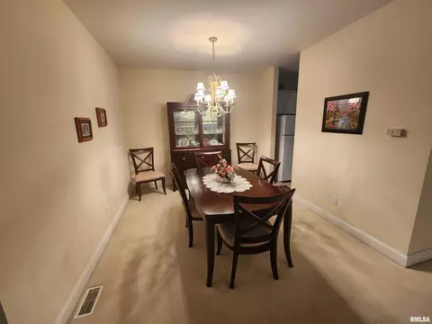 2001 Monteford Cul-de-sac, Springfield, IL 62704 photo 3