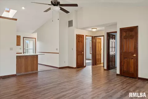 6318 Hayley Ct, Springfield, IL 62712 photo 9