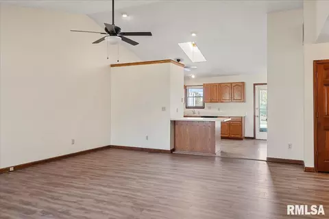6318 Hayley Ct, Springfield, IL 62712 photo 5