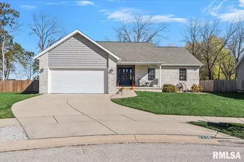 1116 Jesse Scott Dr, Riverton, IL 62561