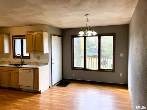 6433 Poe St, Springfield, IL 62707 photo 8