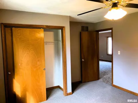 6433 Poe St, Springfield, IL 62707 photo 12