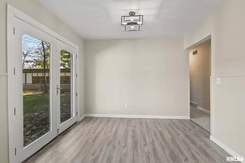 18 Babiak Ln, Springfield, IL 62702 photo 15