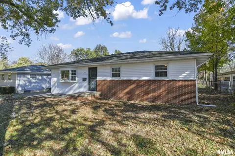 18 Babiak Ln, Springfield, IL 62702 photo 4
