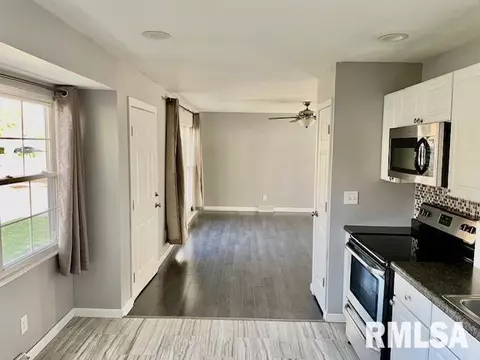 2612 E Griffiths St, Springfield, IL 62703 photo 6