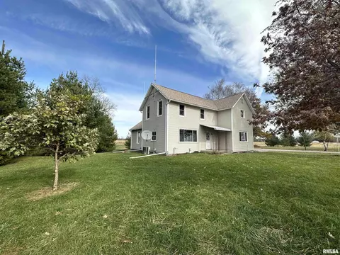 811 Knox Rd 1850 N Rd, Galesburg, IL 61401