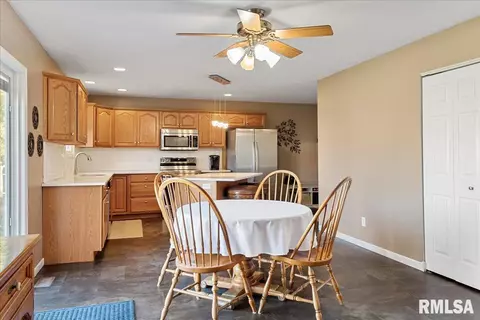 1005 Post Rd, Springfield, IL 62712 photo 7