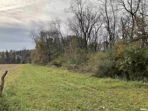 0 E None St, East Galesburg, IL 61430