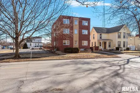 720 Edwards St, Springfield, IL 62703 photo 2