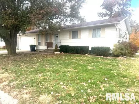 1104 Coronado West St, Jacksonville, IL 62650