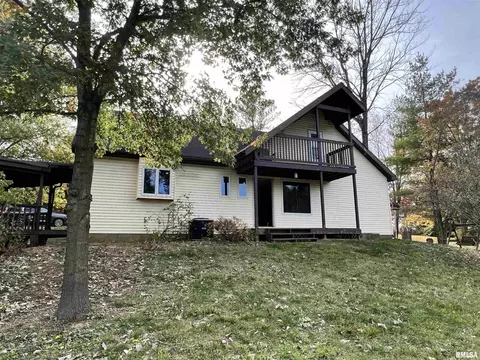 1860 Woodson Winchester Rd, Winchester, IL 62694