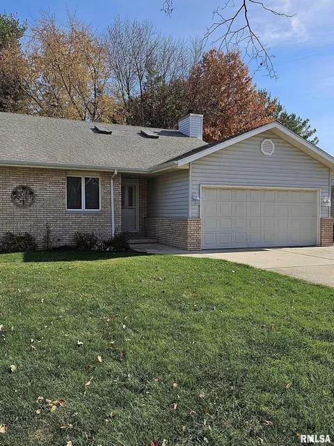 2414 Checkerberry Ln, Springfield, IL 62711