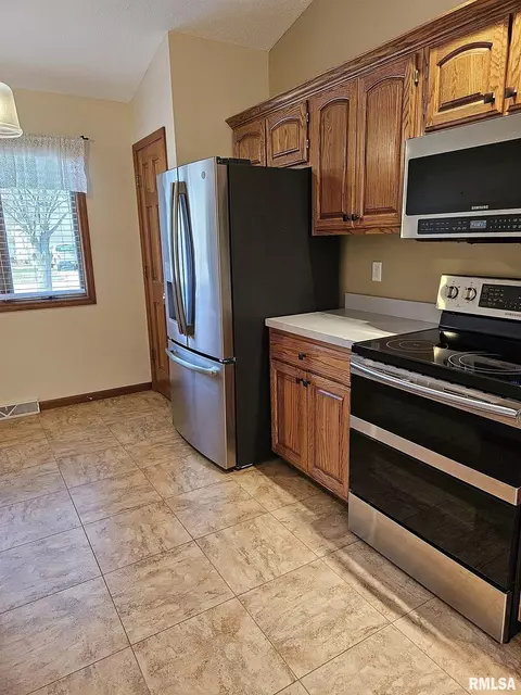 2414 Checkerberry Ln, Springfield, IL 62711 photo 7