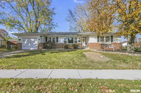 2331 Hampton Dr, Springfield, IL 62704