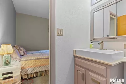 2508 Queensway Rd, Springfield, IL 62702 photo 13